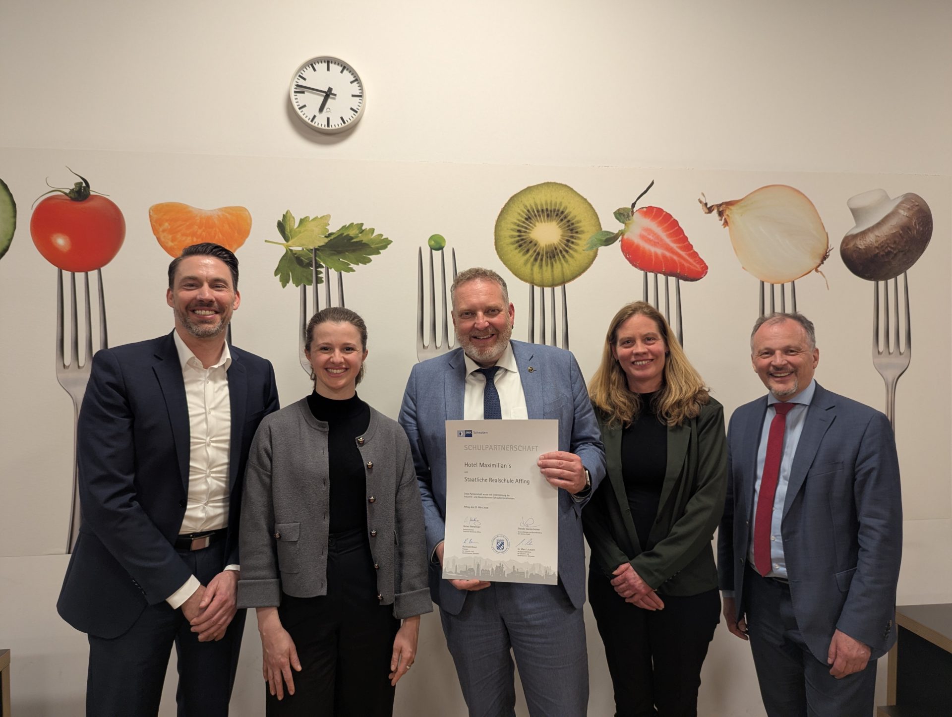 Kooperationsvertrag Maximilians Urheber Dr. Ch. Fischer. 2